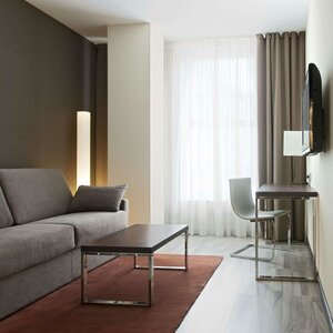 Гостиница Nh Barcelona Diagonal Center