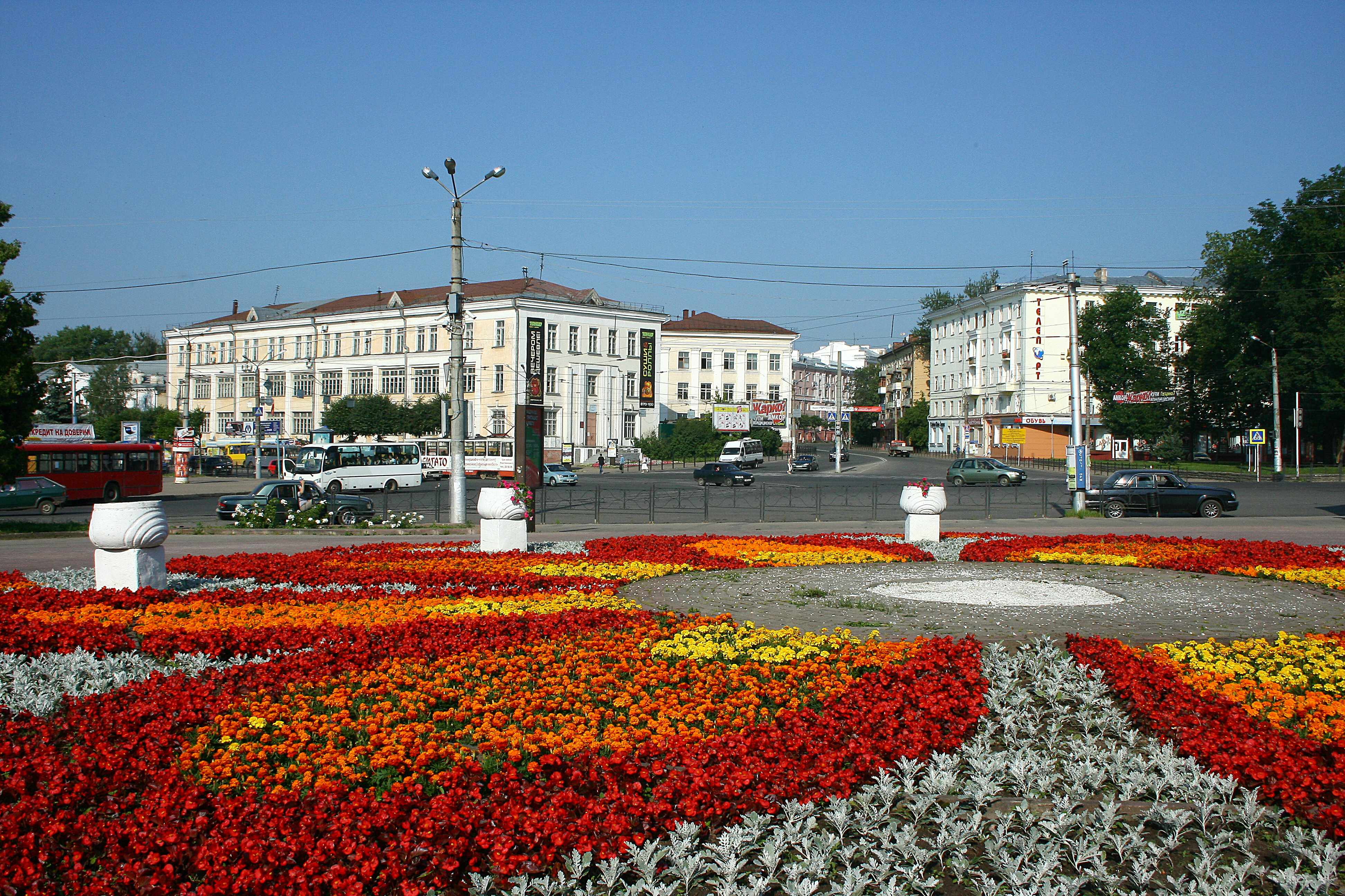 Фото Бульвар в центре города