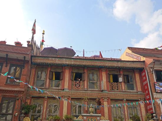 Фото отеля 2