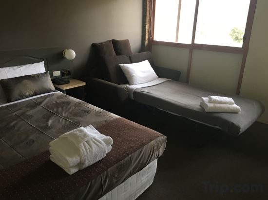 Фото Lorne Coachman Inn