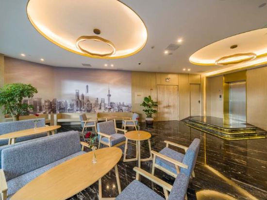 Фото Waiting Hotel