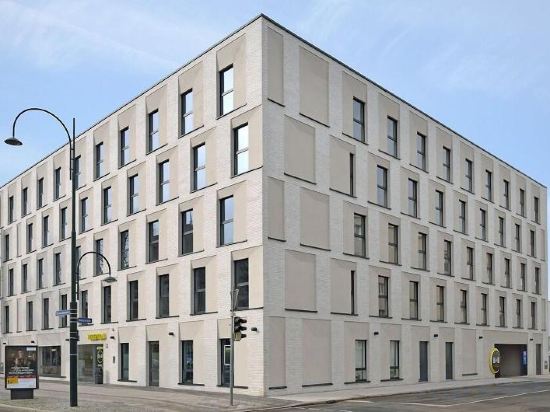 Фото отеля 2