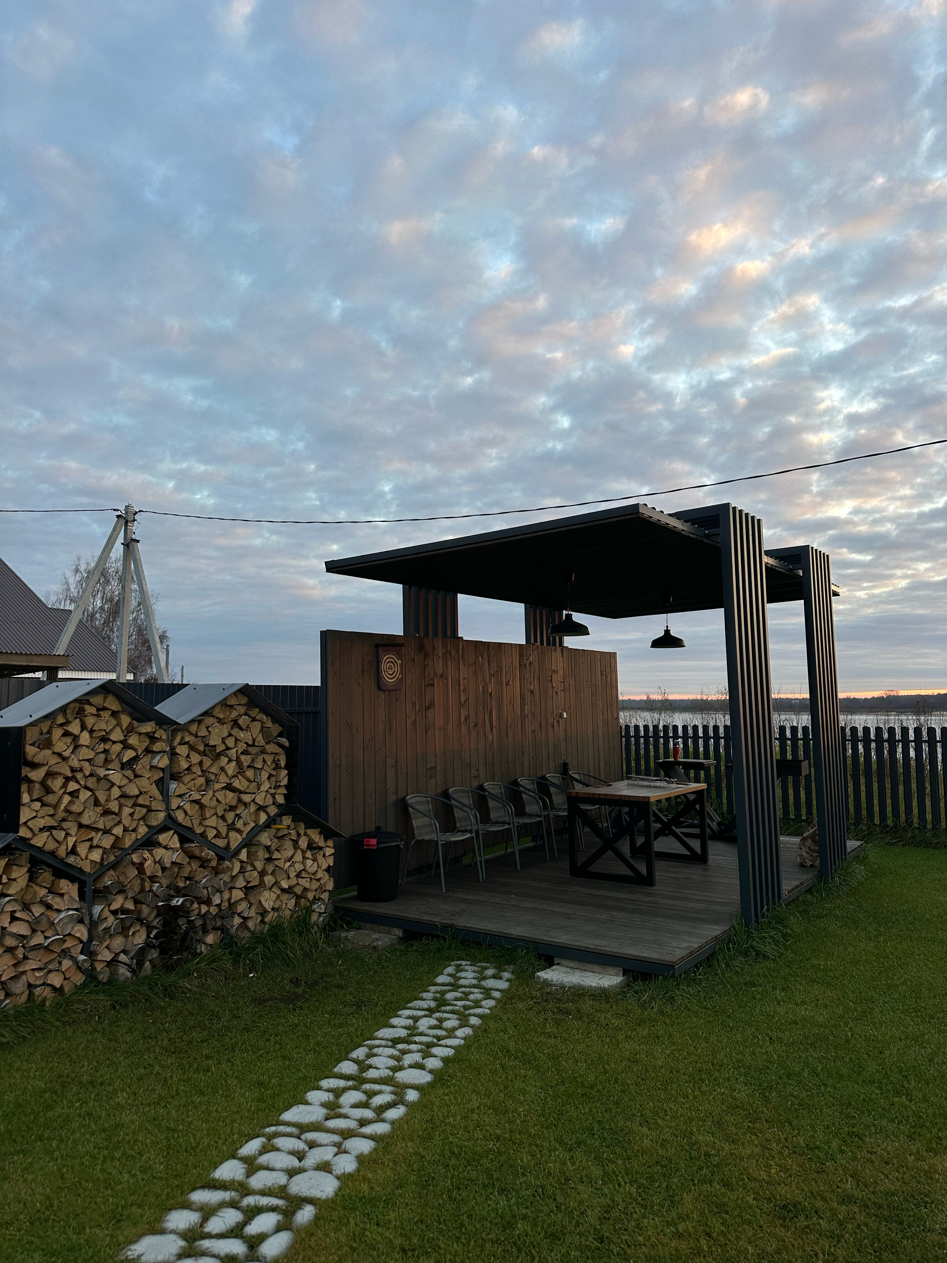 Фото Амбарн