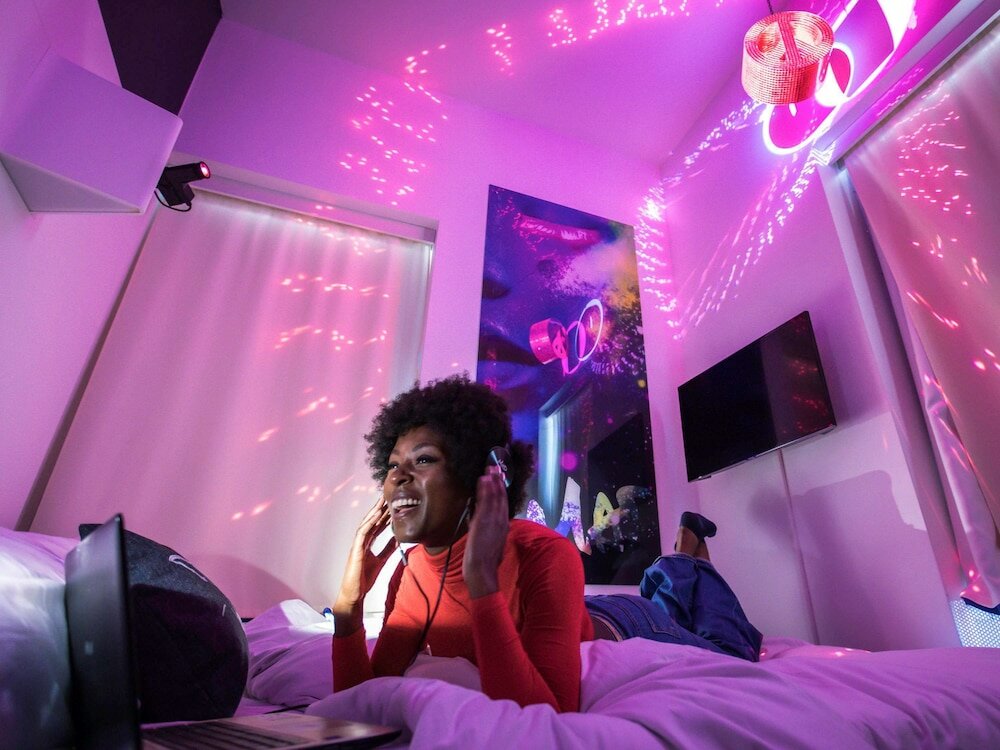 Фото Ibis Styles Lausanne Center Mad House