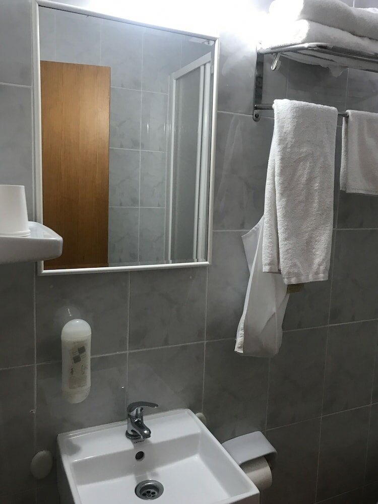 Фото Hostal El Callejon