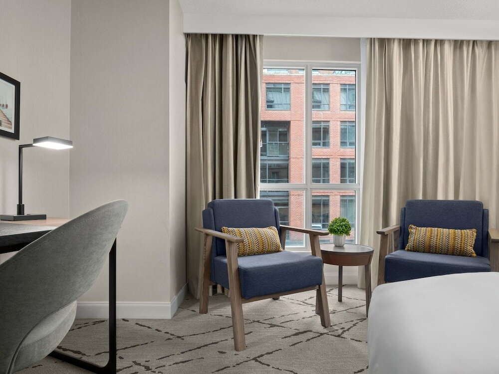 Фото Novotel Toronto Centre