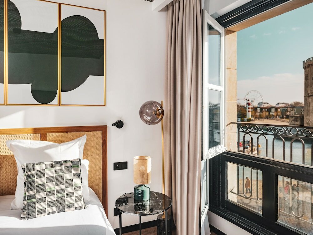 Фото Maisons du Monde Hôtel & Suites La Rochelle