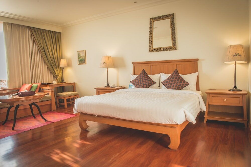 Фото The Imperial River House Resort