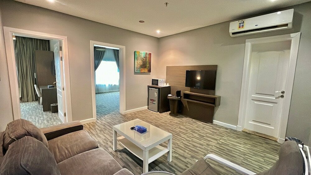 Фото Loren Suites Corniche