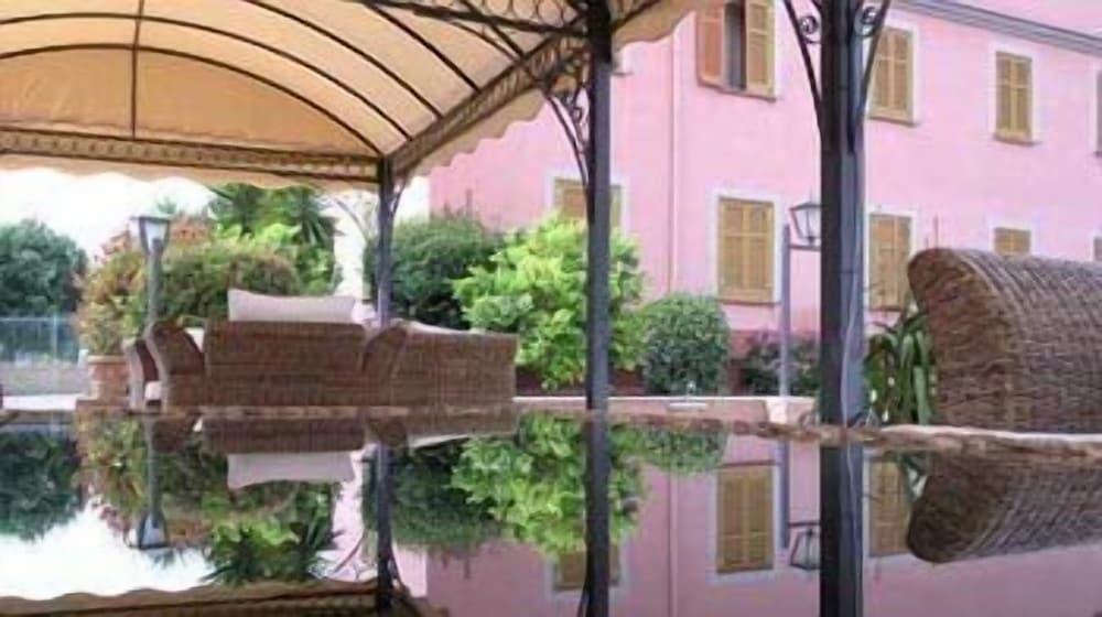 Фото Hotel Arco Di Travertino