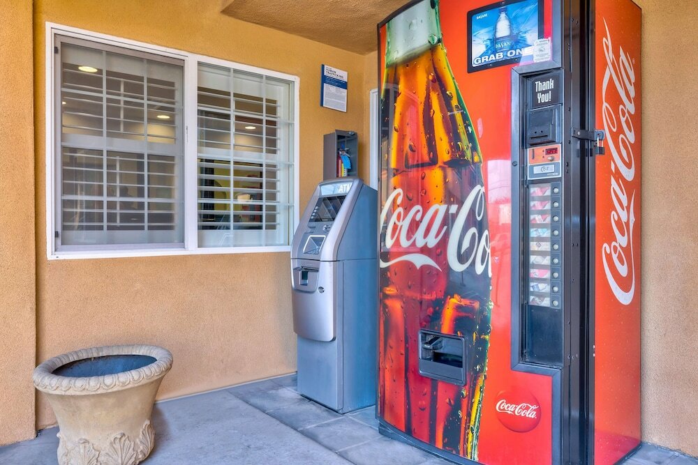 Фото Motel 6 South Gate, Ca