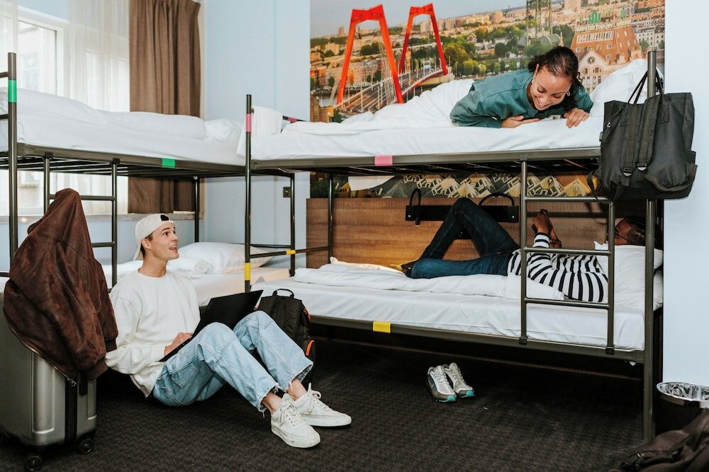 Фото Rotterdam Teleport Hotel