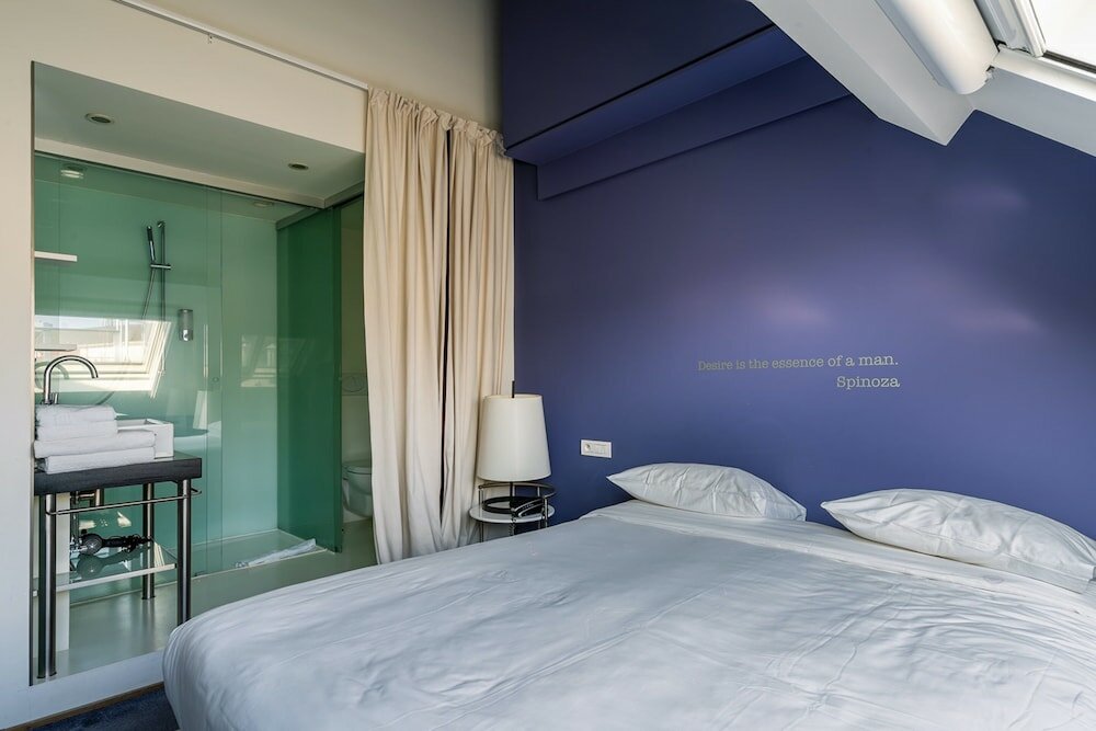 Фото Pacific Café Hotel