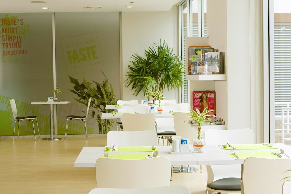 Фото Ibis Bangkok Sathorn