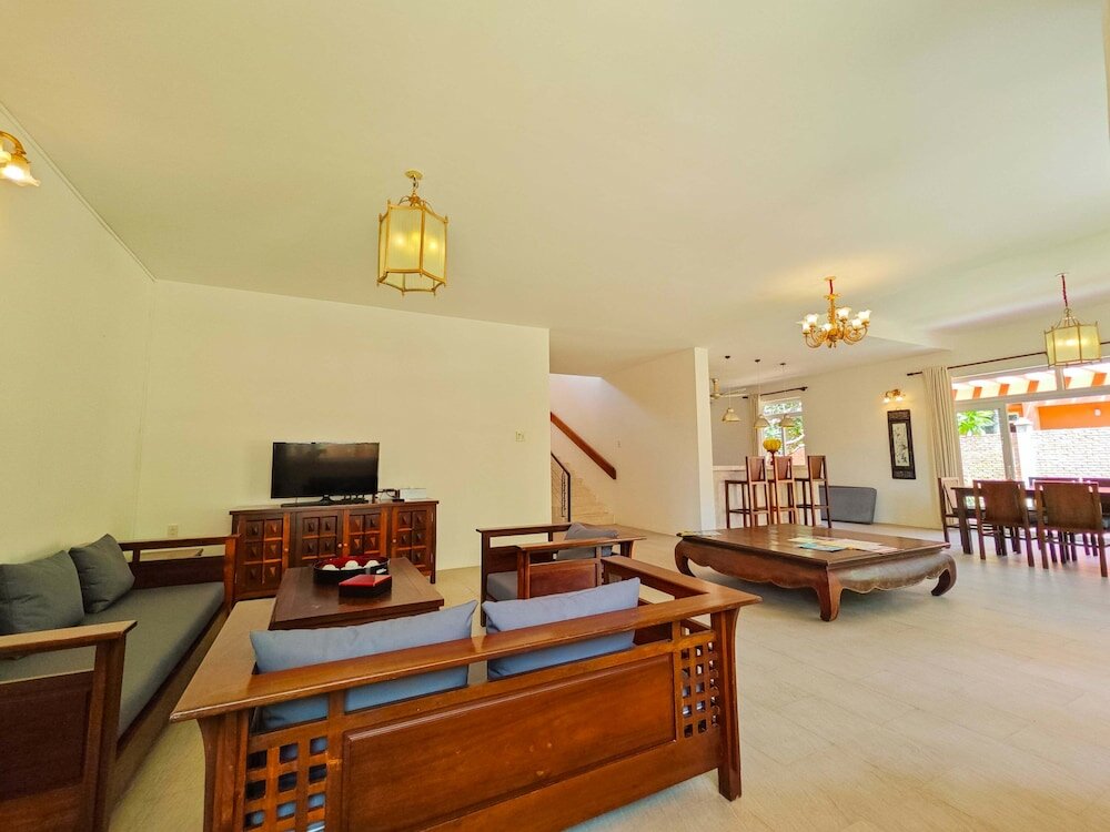 Фото Full Moon Village