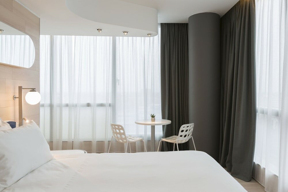 Фото Voco Milan - Fiere, an Ihg Hotel