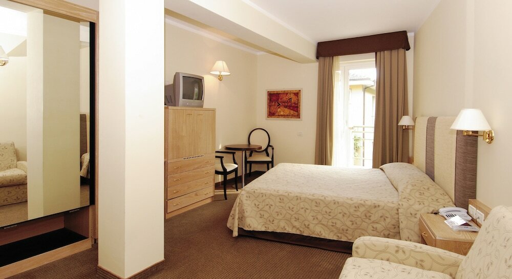 Фото Hotel Cristina