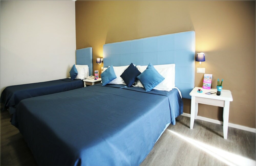 Фото Hotel Magenta