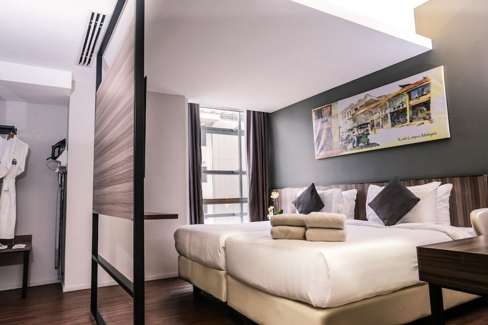 Фото Days Hotel & Suites Fraser Business Park Kuala Lumpur