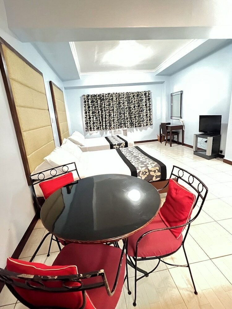 Фото Jupiter Suites