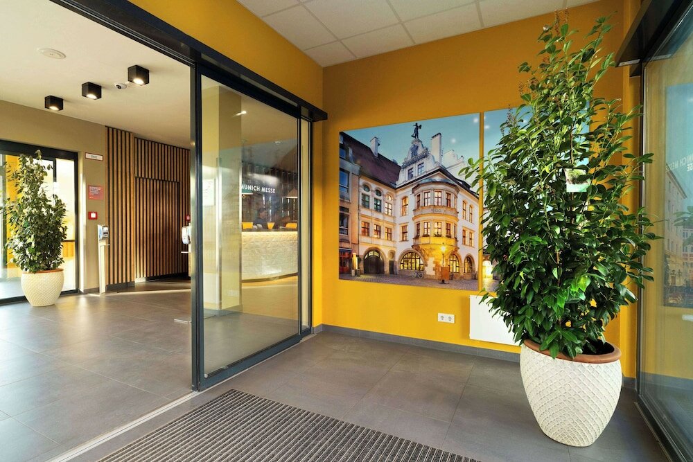 Фото Ramada Encore by Wyddham Munich Messe