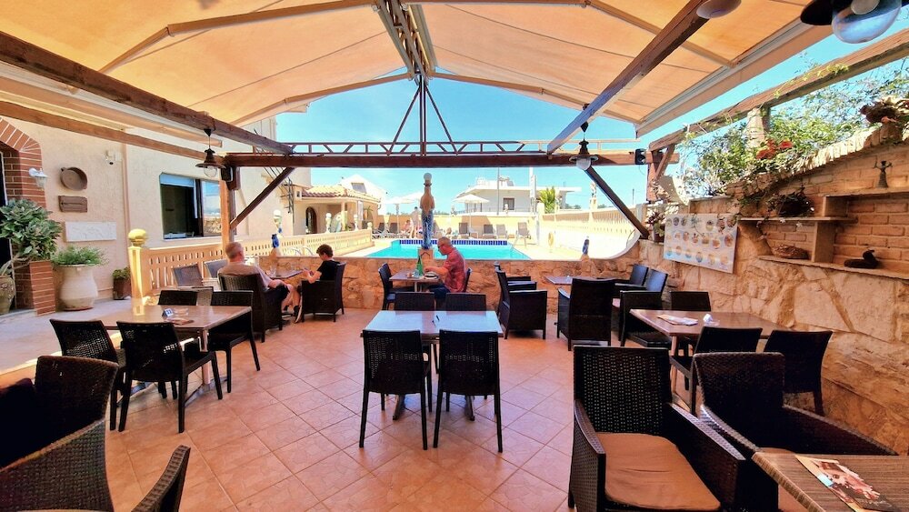 Фото Erato Hotel