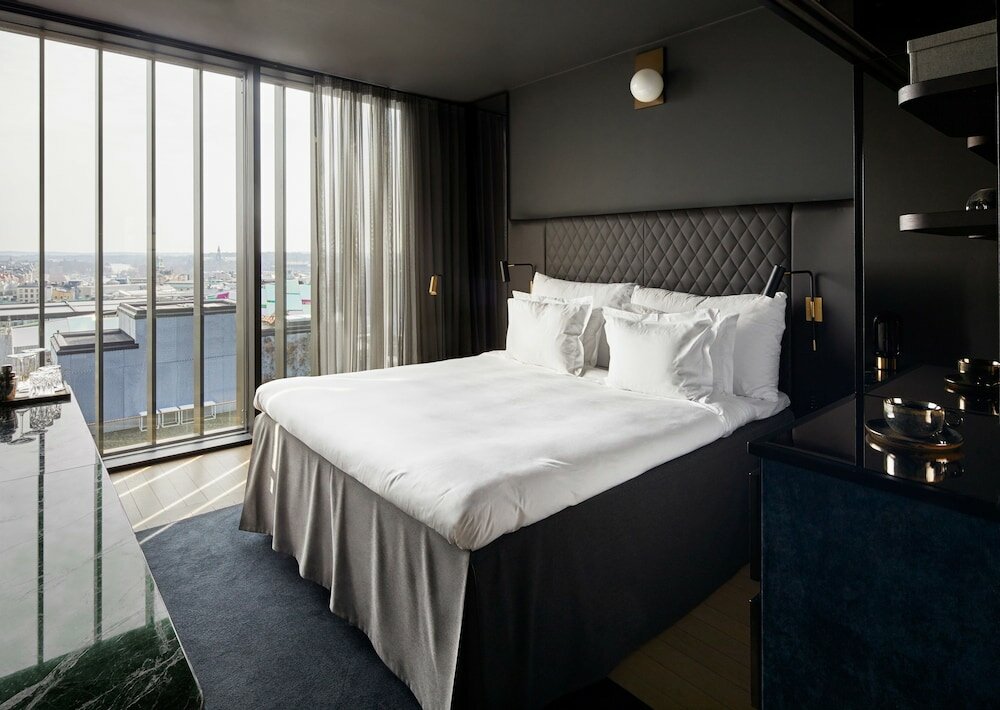 Фото Hotel At Six