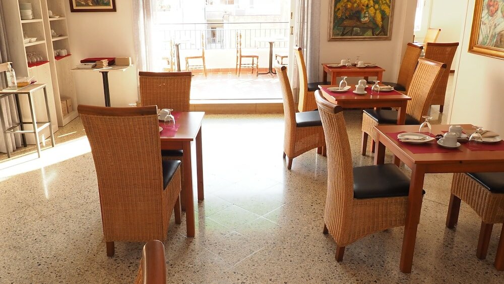 Фото Hotel Montserrat