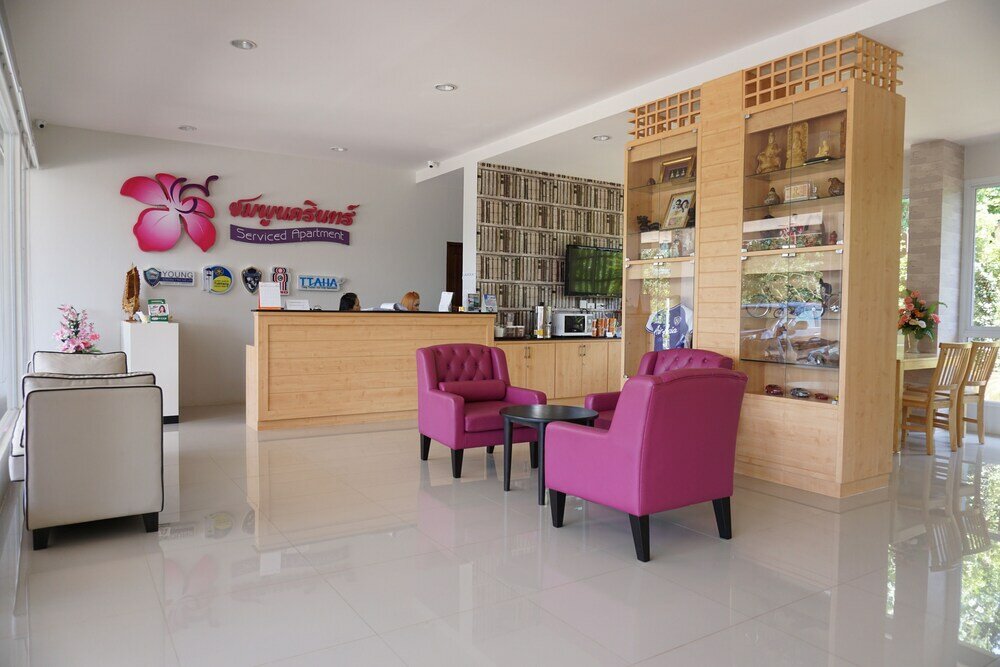 Фото Chompu Nakarin Apartment