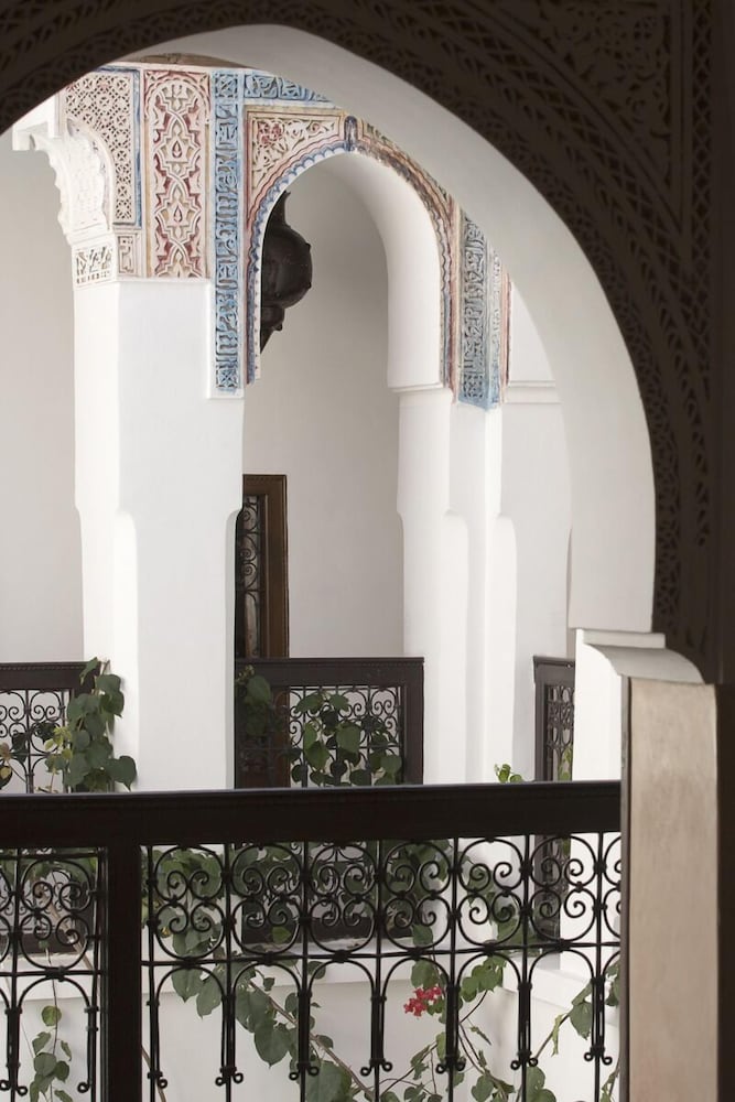 Фото Riad Assala