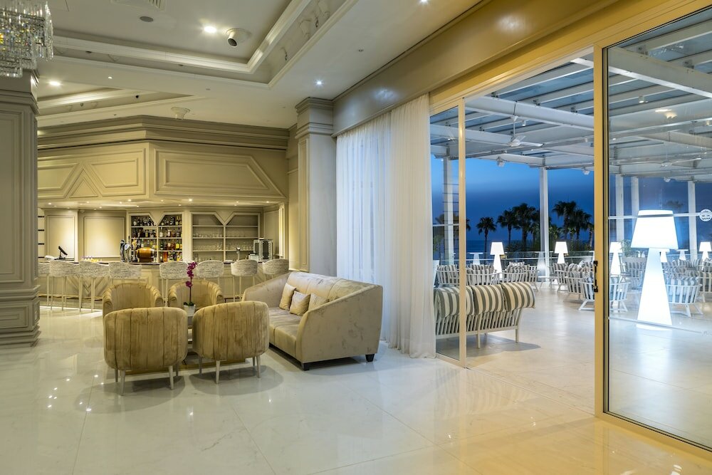 Фото Constantinos The Great Beach Hotel