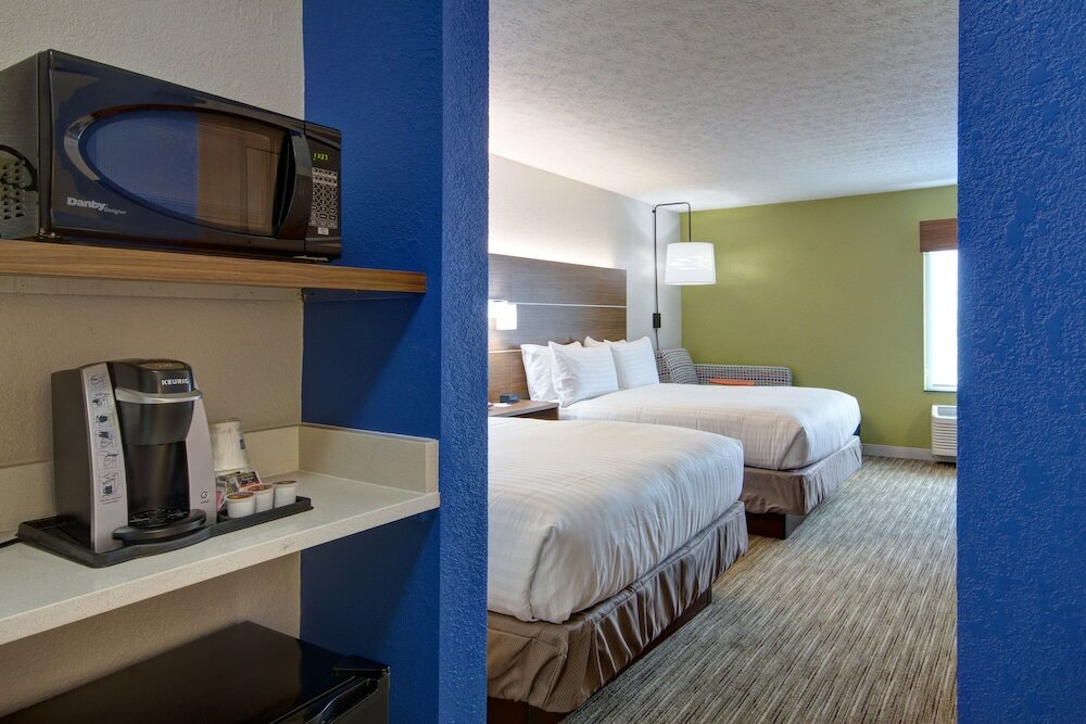 Фото Holiday Inn Express Columbus South - Obetz, an Ihg Hotel