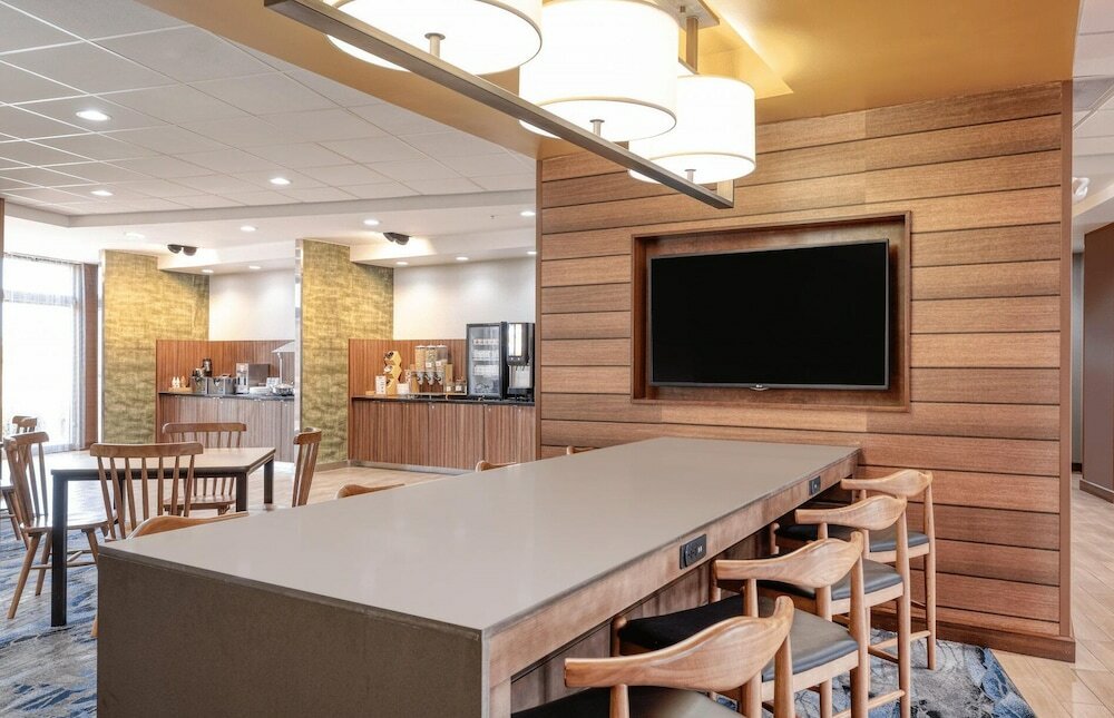 Фото Fairfield Inn & Suites Jeffersonville I-71