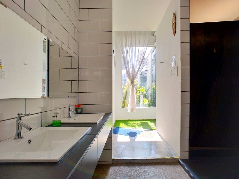 Фото Beds In Garden Hostel Sdn Bhd