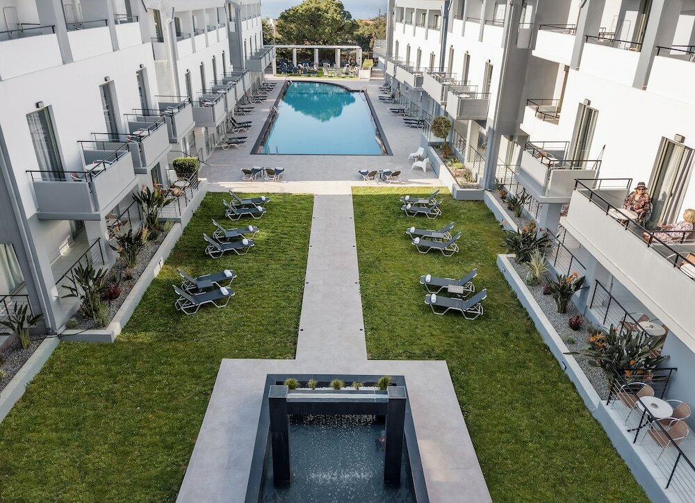 Фото Sunrise Village Hotel