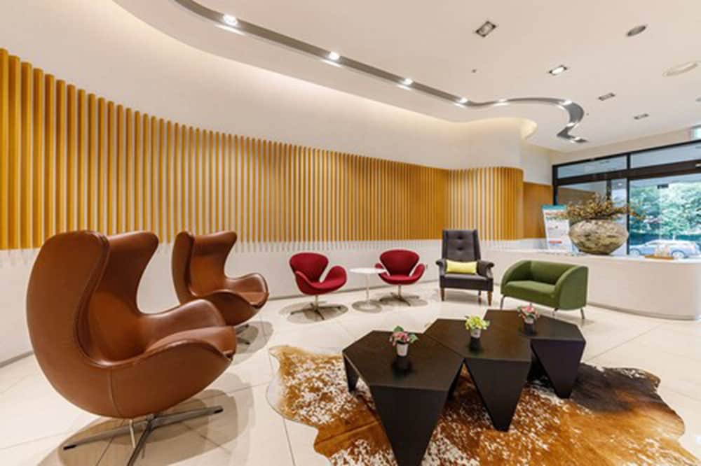 Фото Crown Hotel Changwon