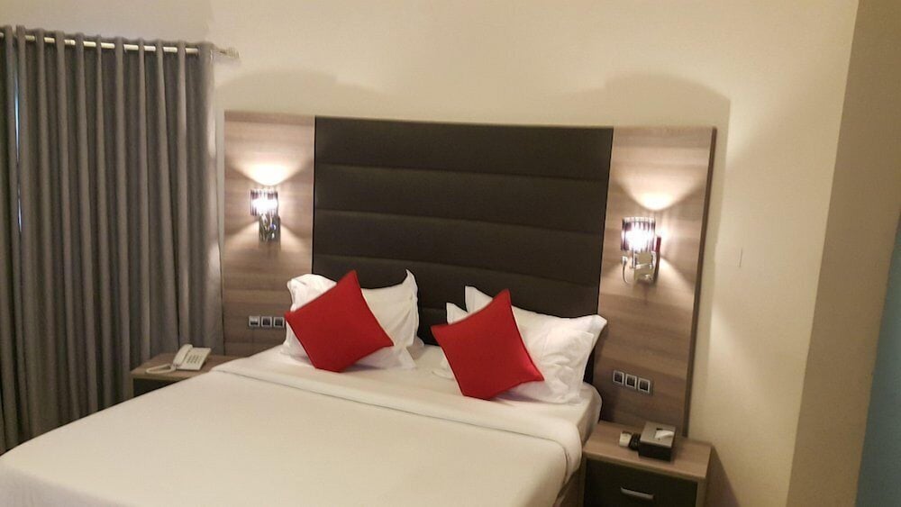 Фото Scarlet Lodge