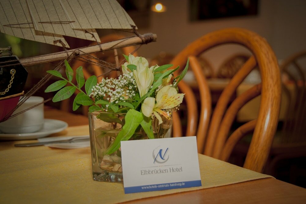 Фото Elbbrücken Hotel