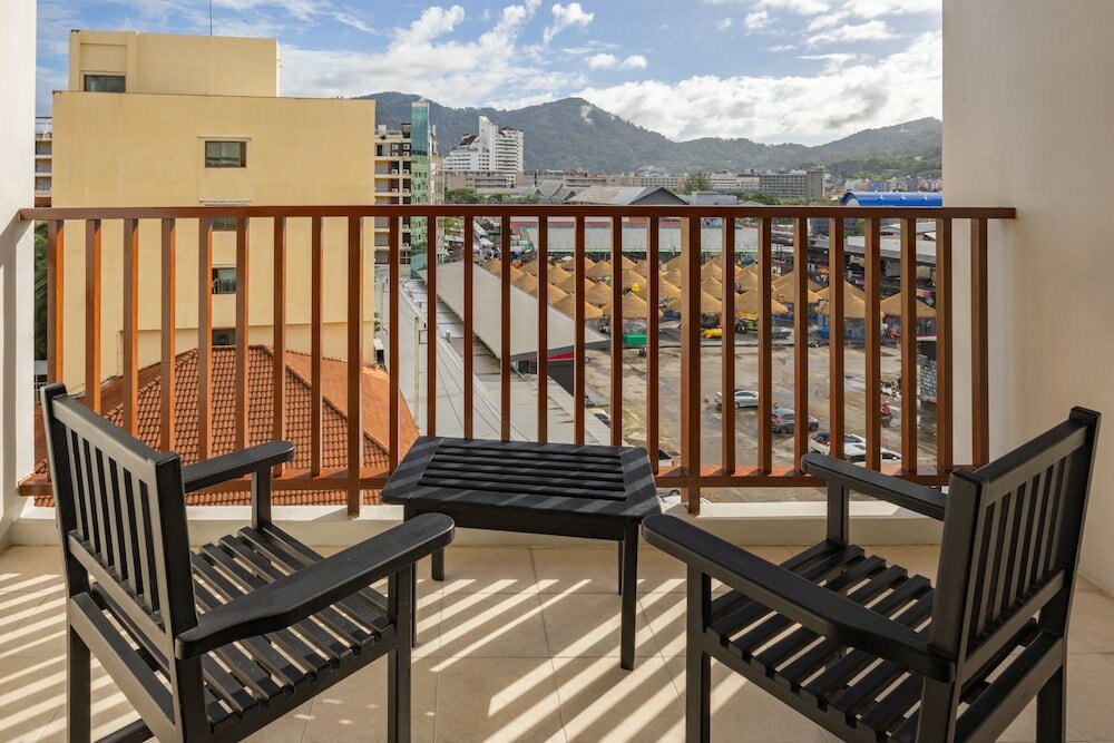 Фото Deevana Plaza Phuket Patong