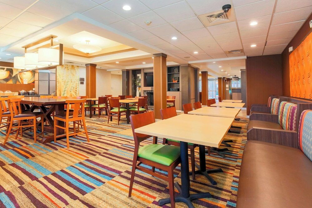 Фото Fairfield Inn & Suites Temecula by Marriott