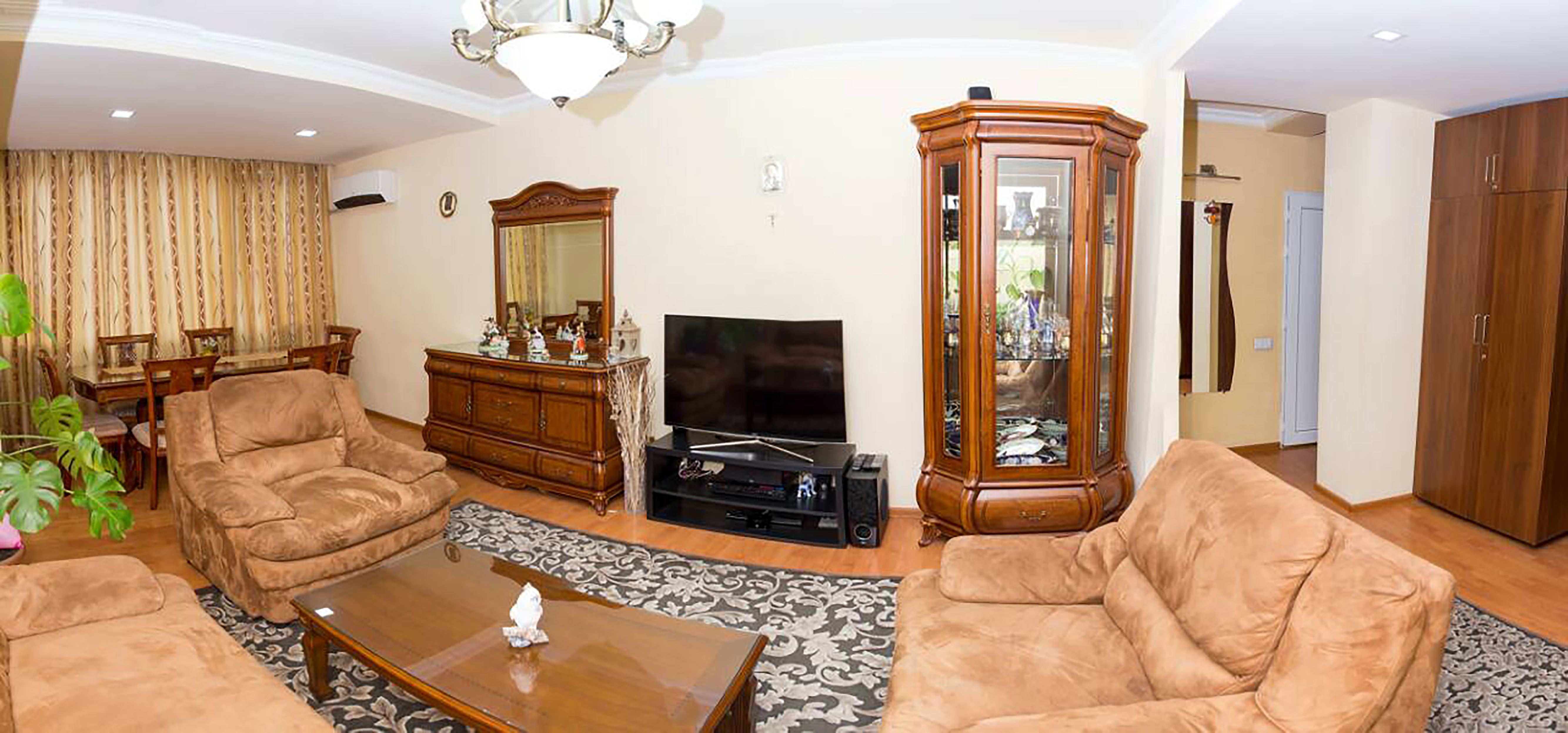 Фото Friendship Hostel & Tours