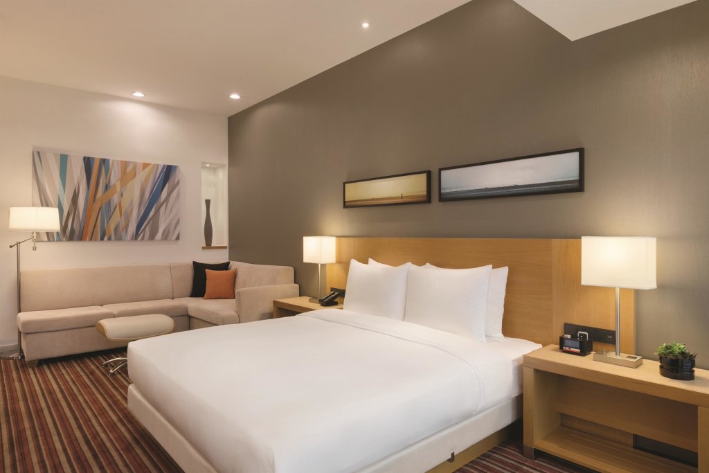 Фото Hyatt Place Shenzhen Airport