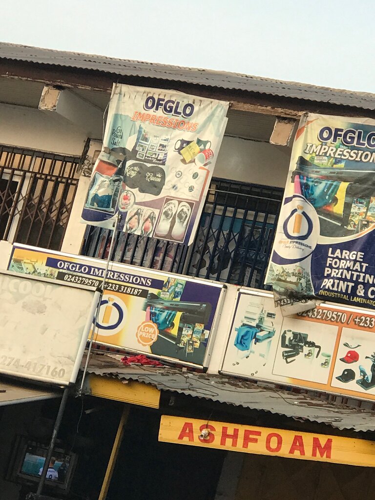 Graphic design studio Ofglo impressions, Accra, photo