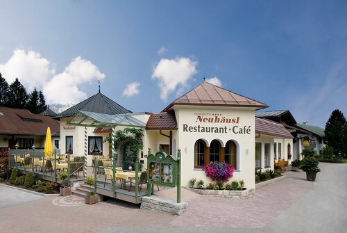 Гостиница Hotel Neuhäusl Berchtesgaden