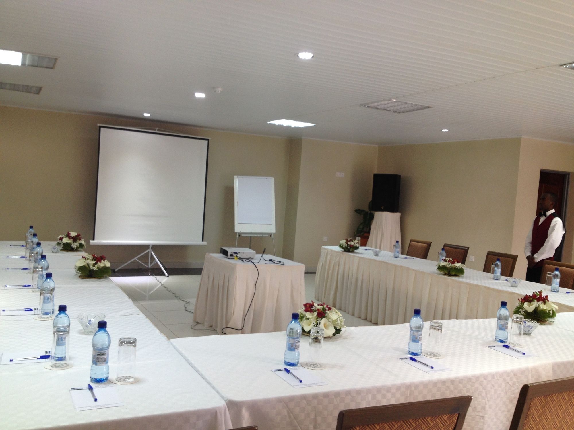 Фото Hotel Karisimbi