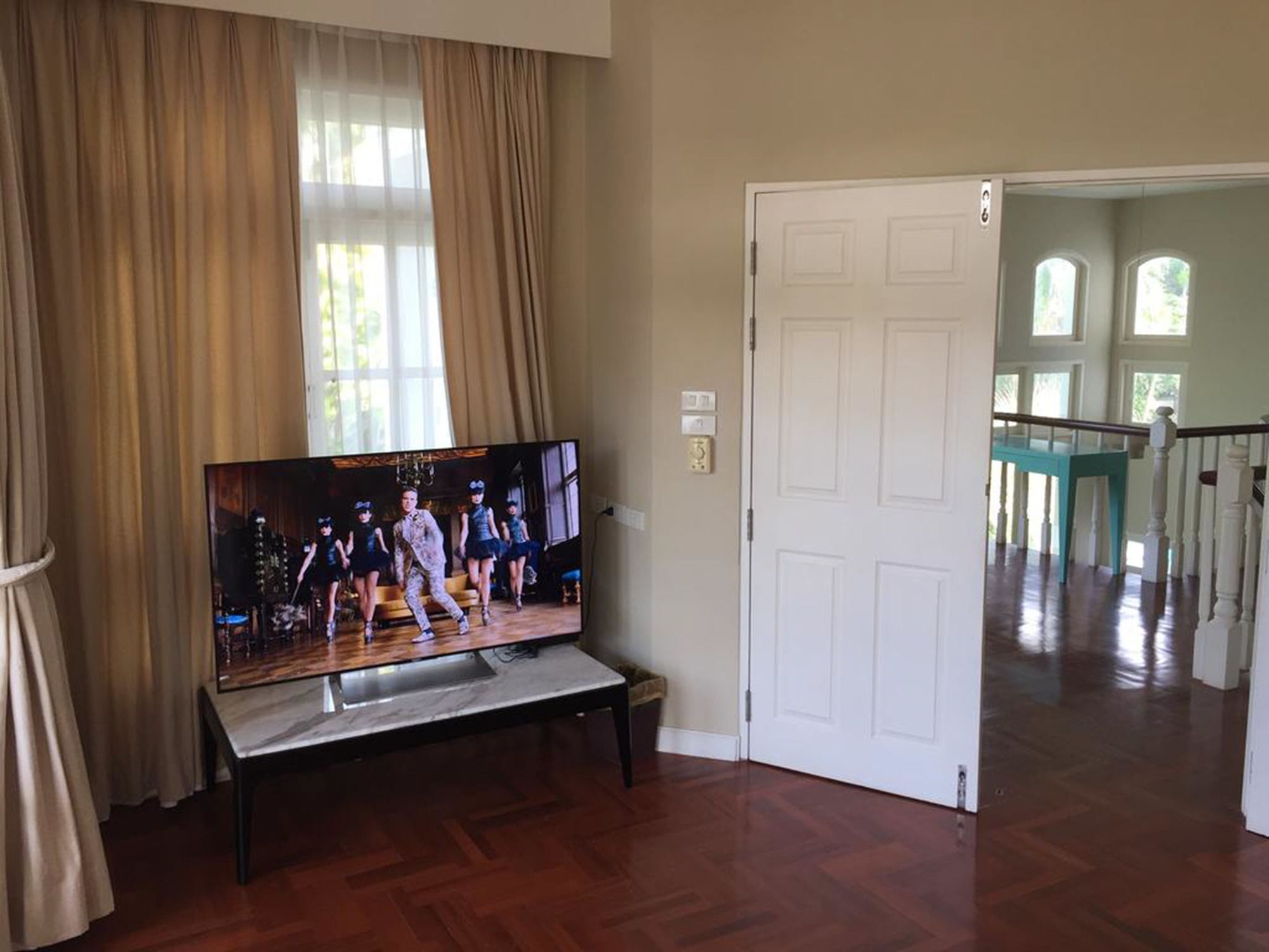 Фото Baan Dhewaran Beachfront Villa