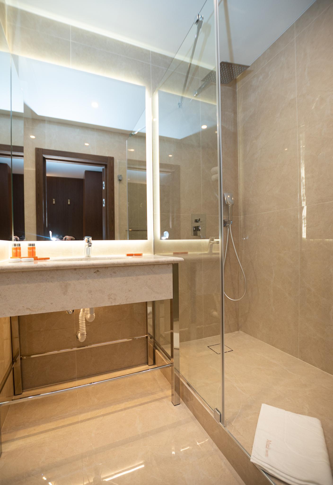 Фото Munib Hotel