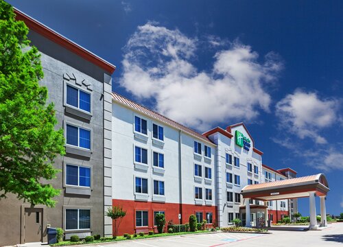 Гостиница Holiday Inn Express Hotel & Suites Dallas Lewisville, an Ihg Hotel