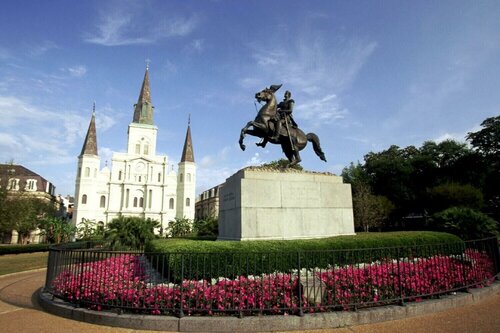 Гостиница Renaissance New Orleans Arts Warehouse District Hotel