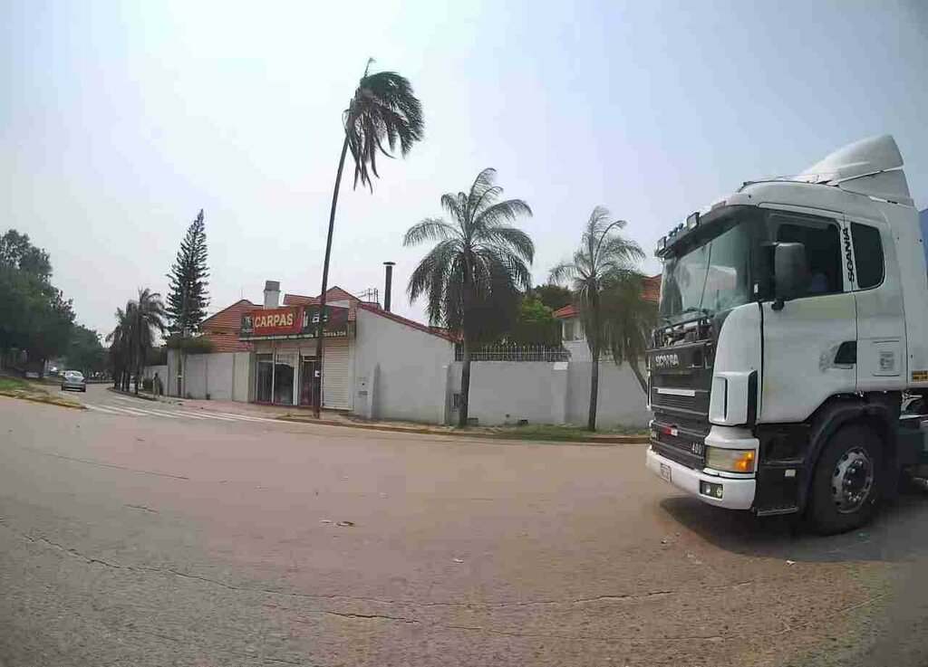 Frame and awning structures Structures of Frames and Awnings, Santa Cruz de la Sierra, photo
